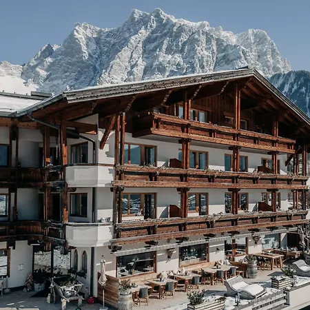 Apartment Alpenappartements Cristall