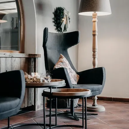 Alpenappartements Cristall Apartment *